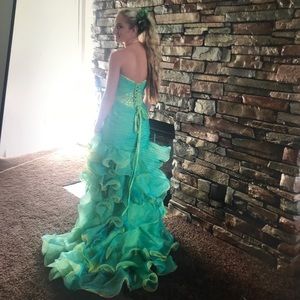 Prom / wedding / formal / party dress